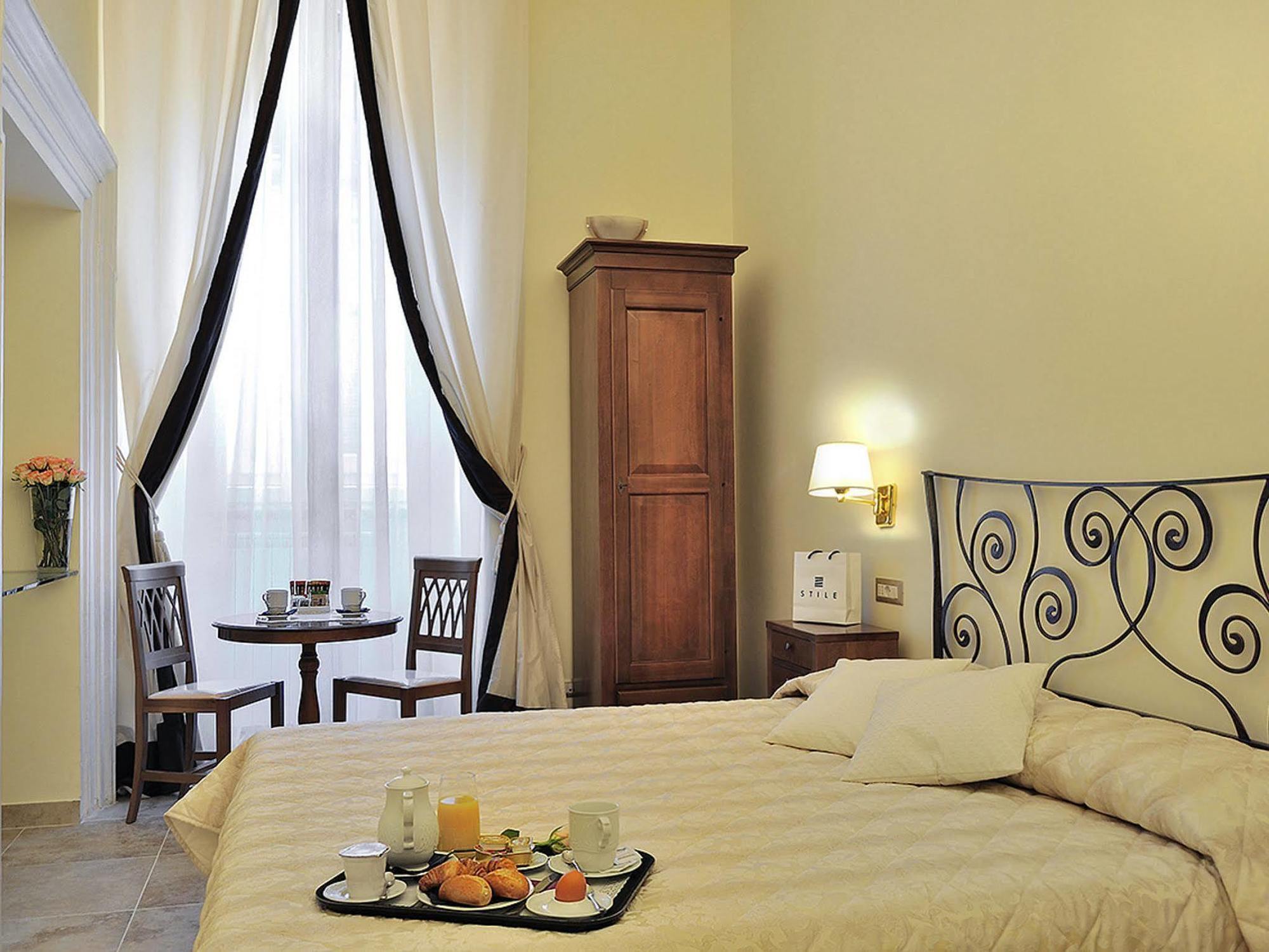 Le Clarisse Pantheon 3* Rome