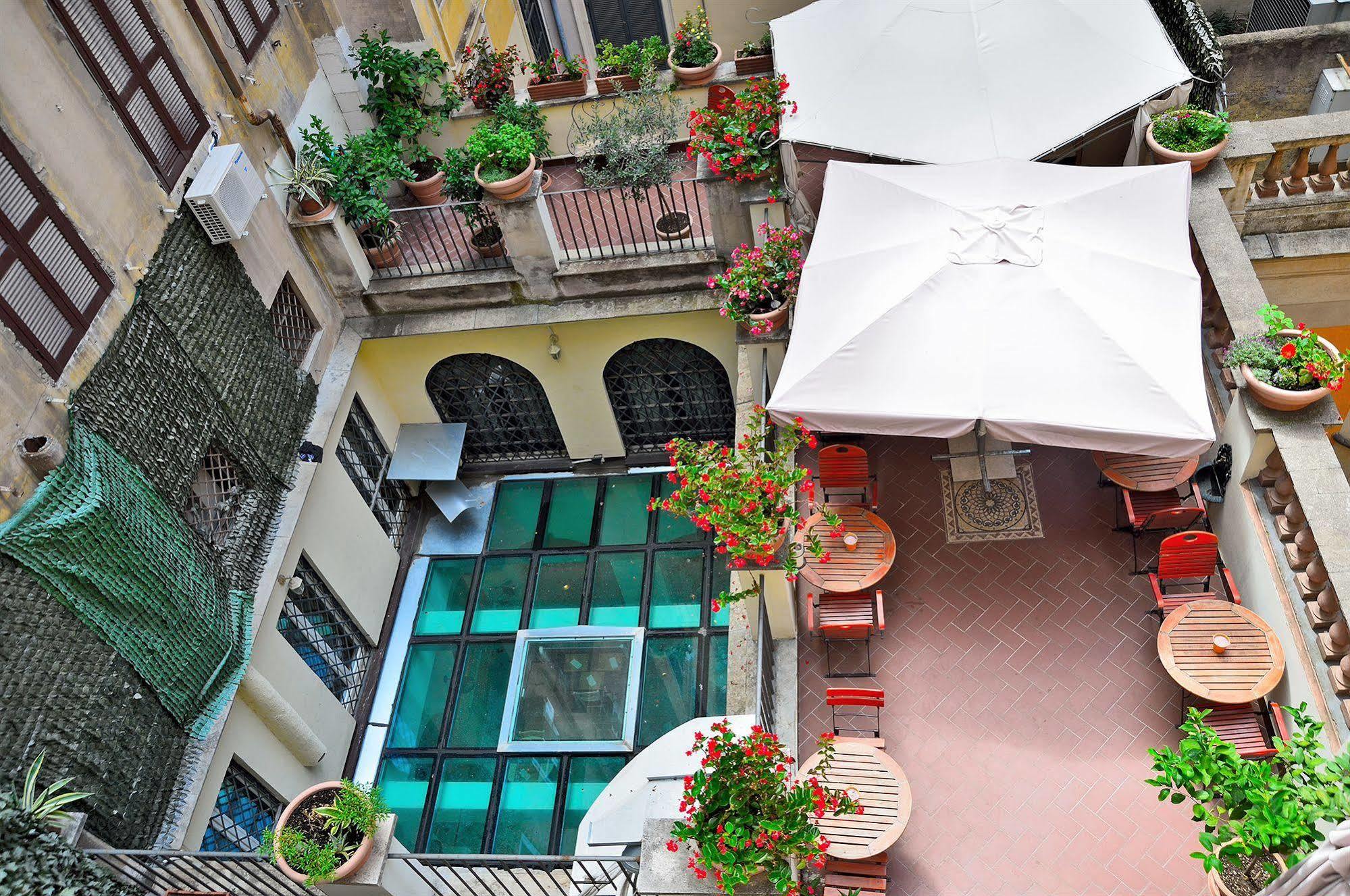 Le Clarisse Pantheon 3* Rome