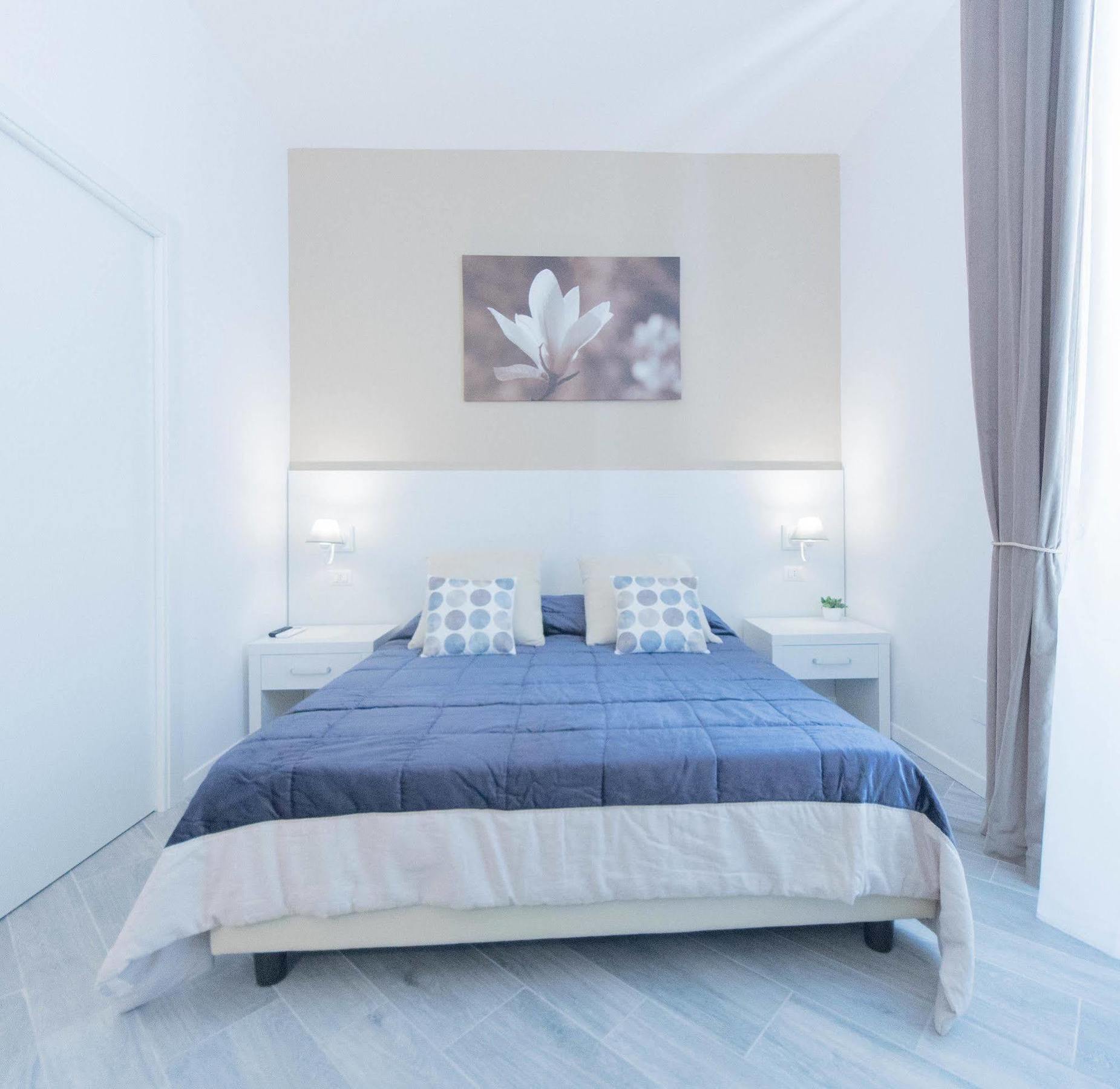 Vantaggio Suites Apartment *