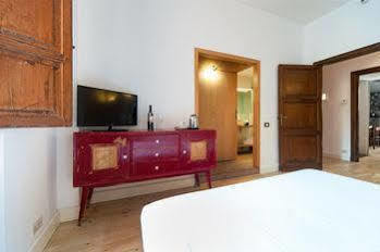 Garbatella Suites