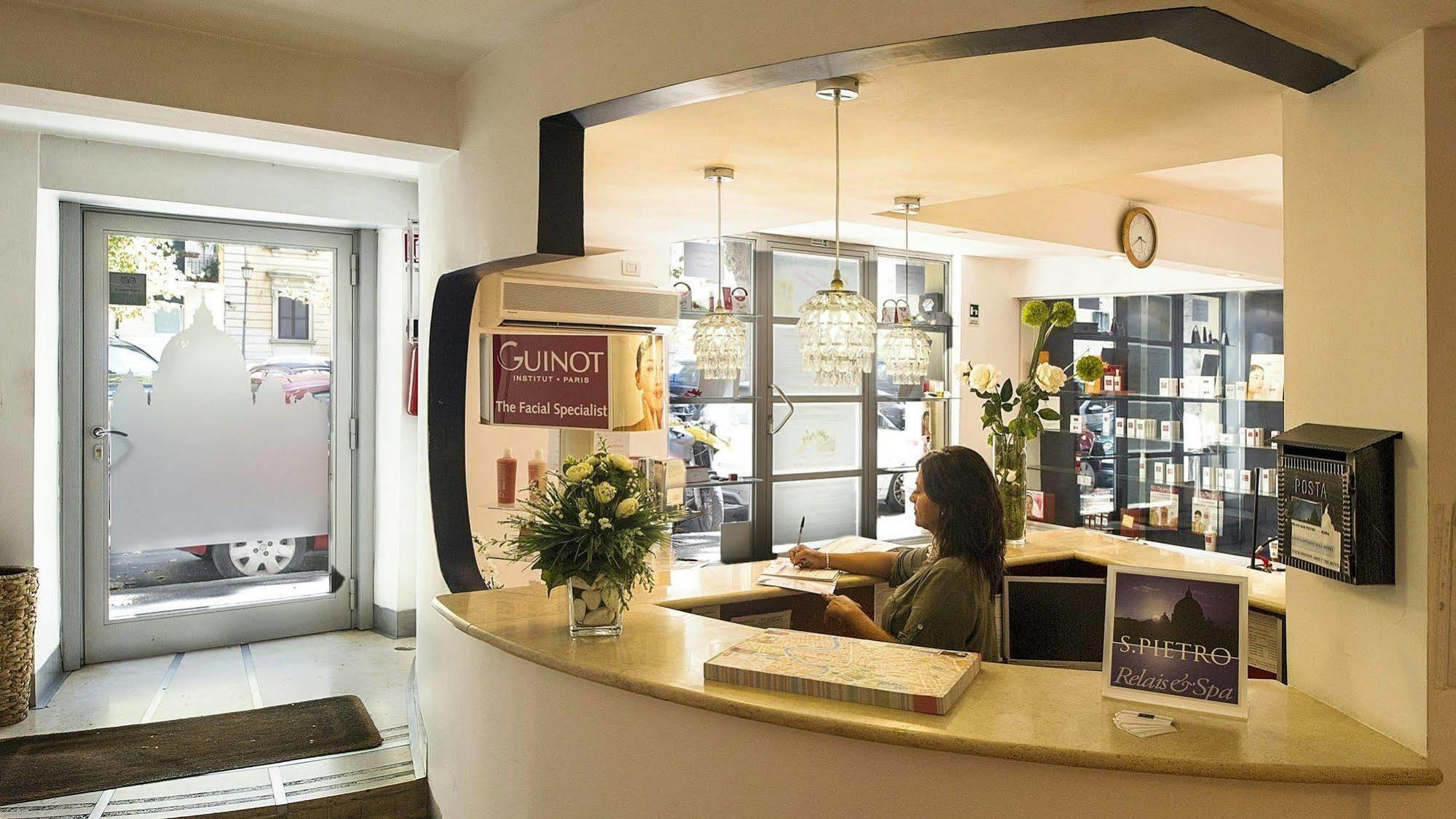 Relais San Pietro 3* Rome