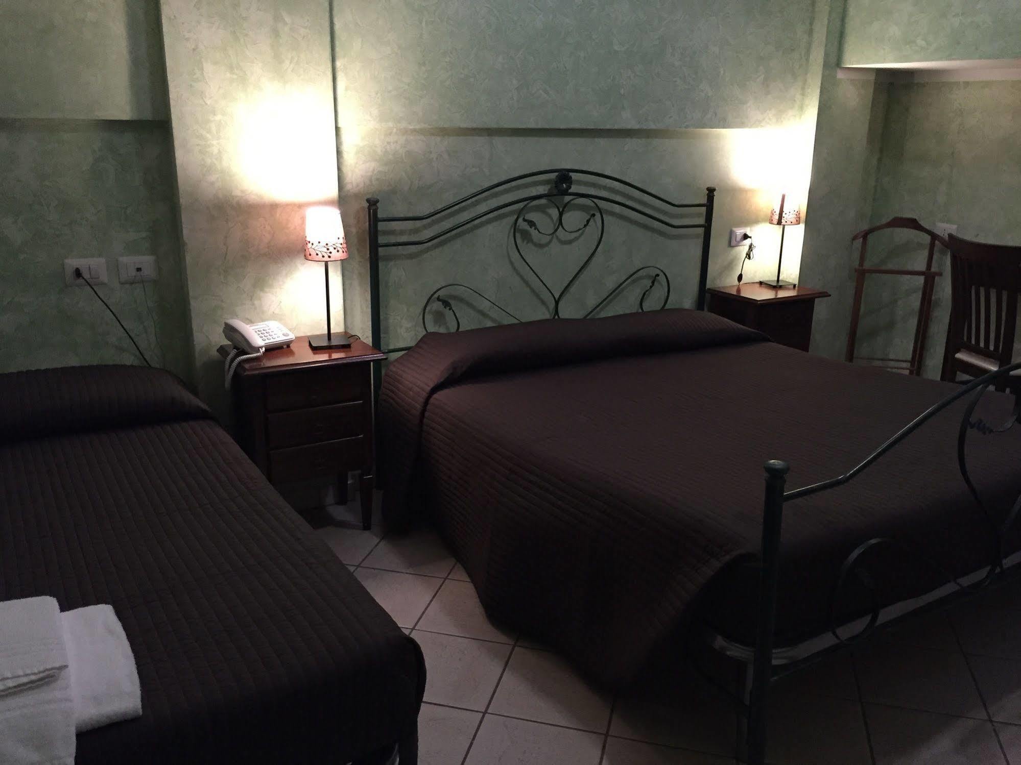 Al Casale Del Veio 2* Rome