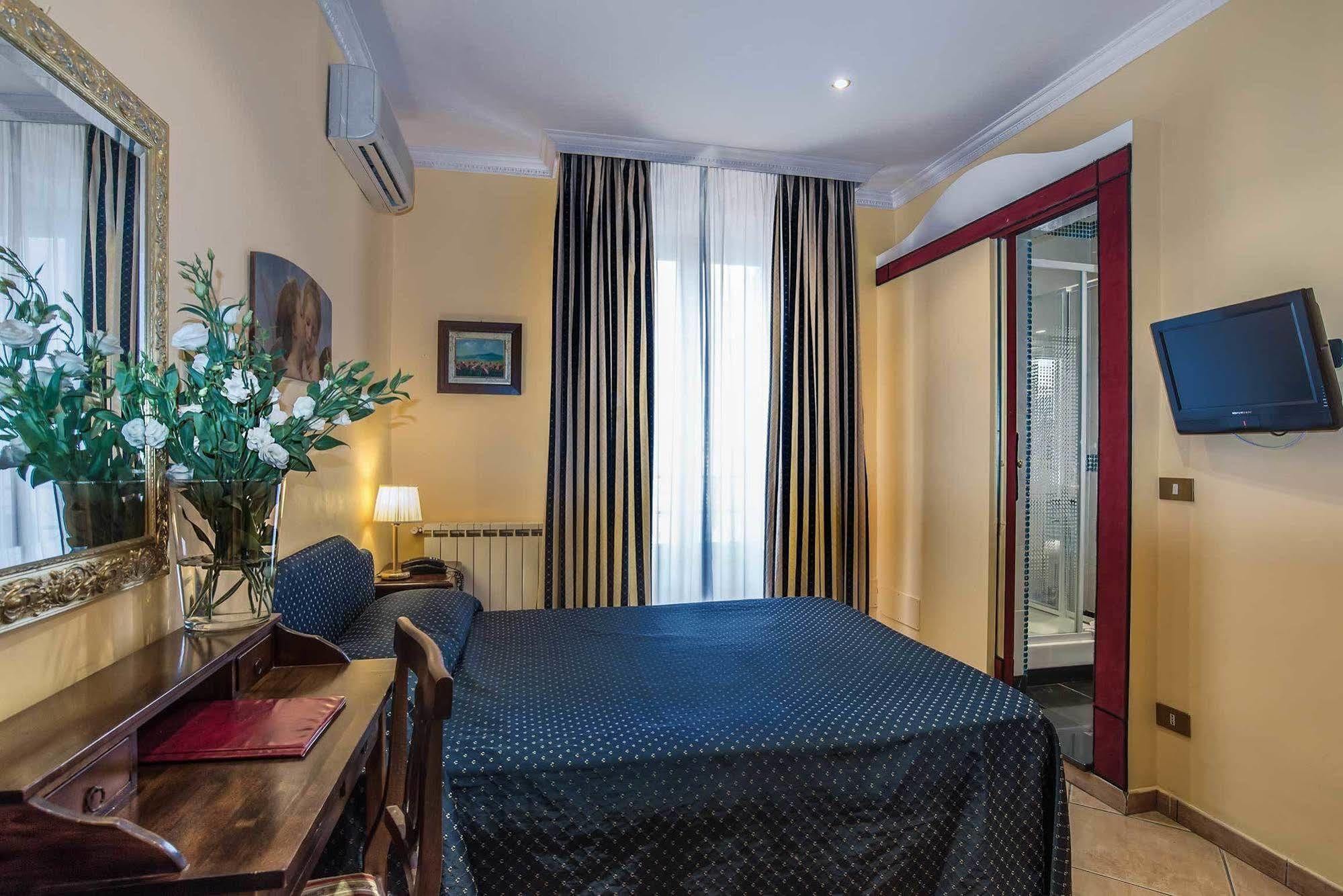 Caracciolo Hotel