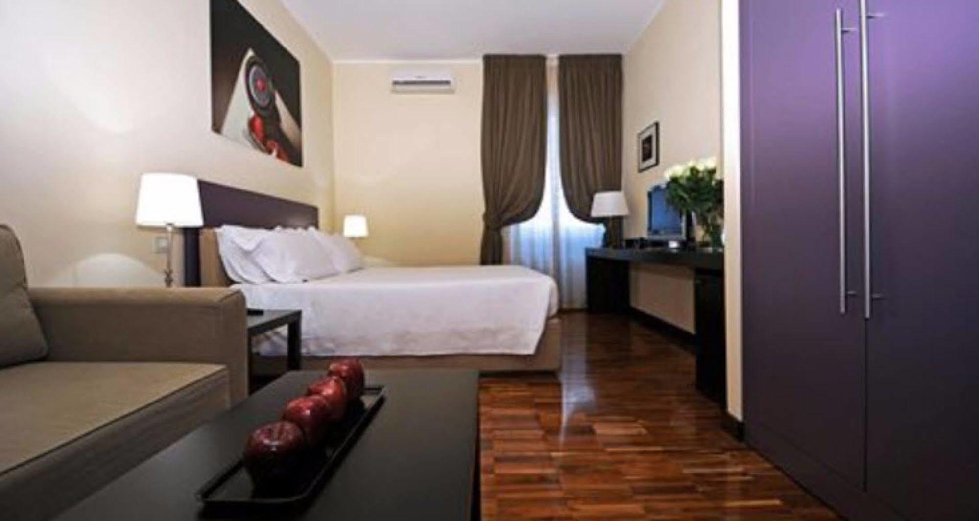 Suitedreams Guest house 2*