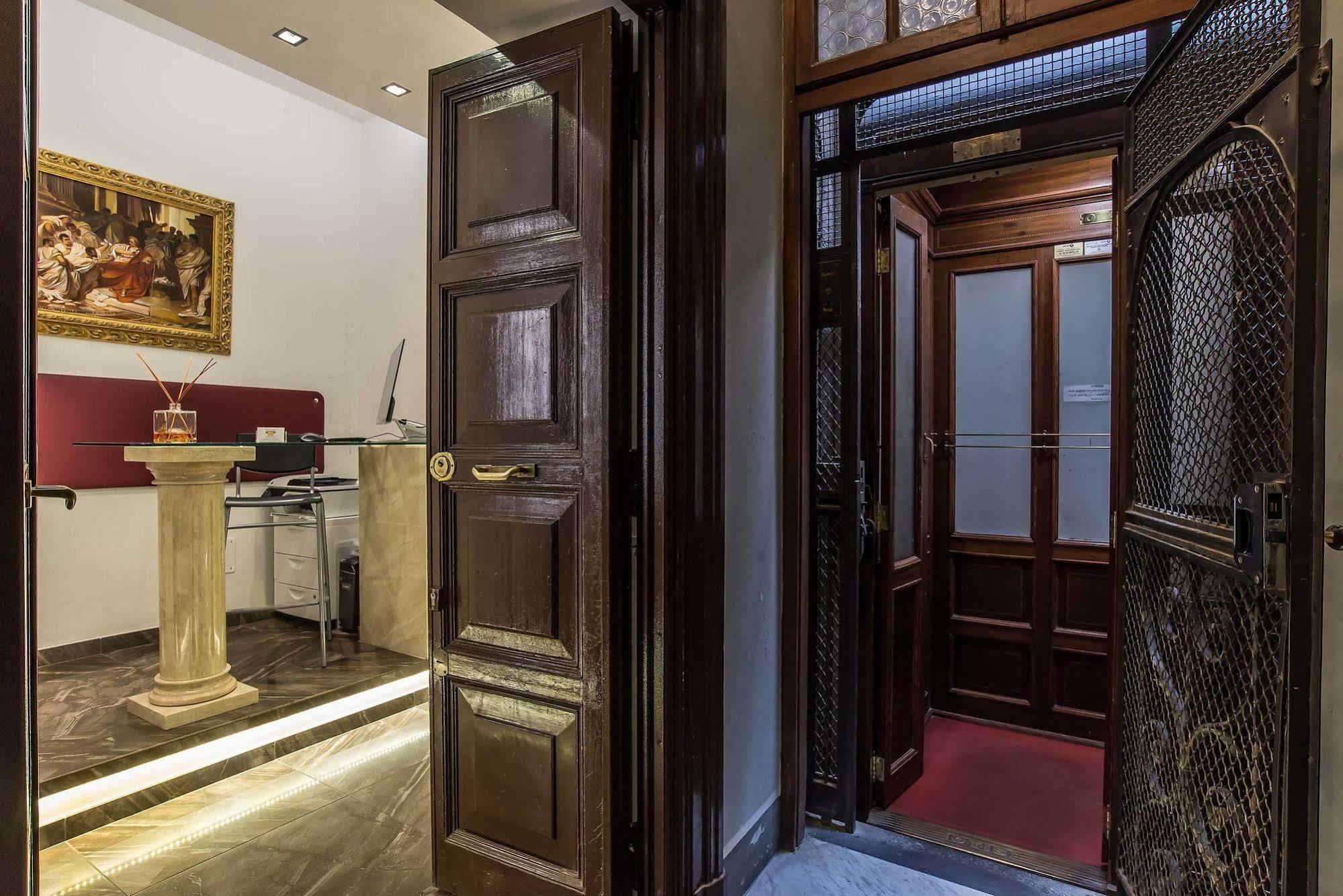 Pantheon Caesar Relais Guest house Rome