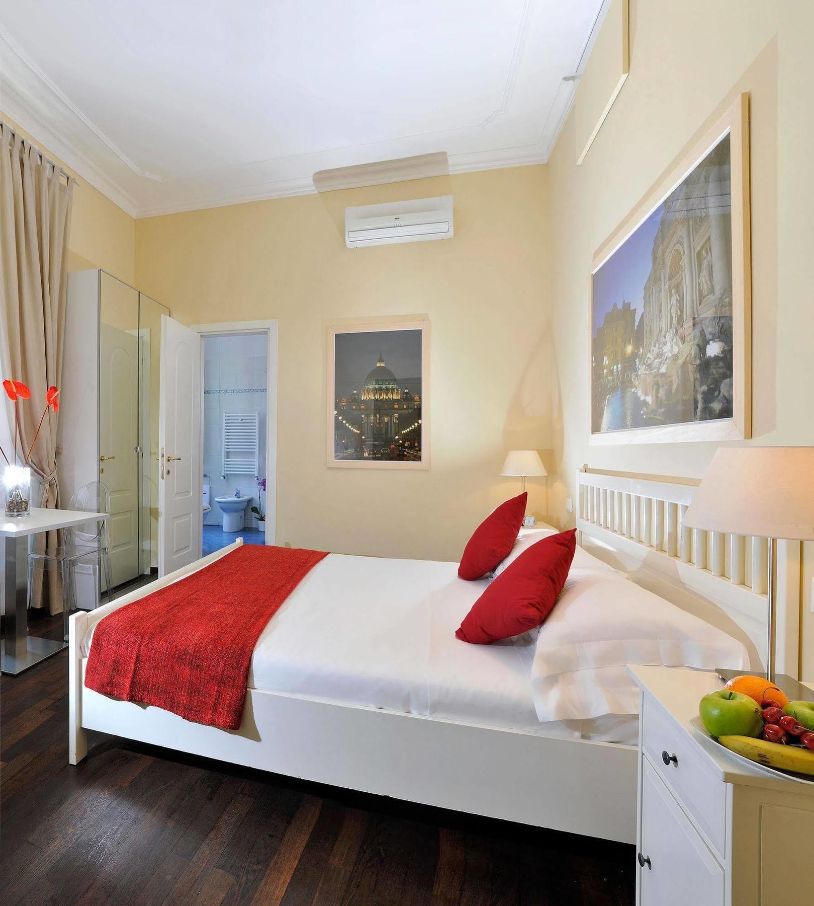 Sistine Guest house 2*