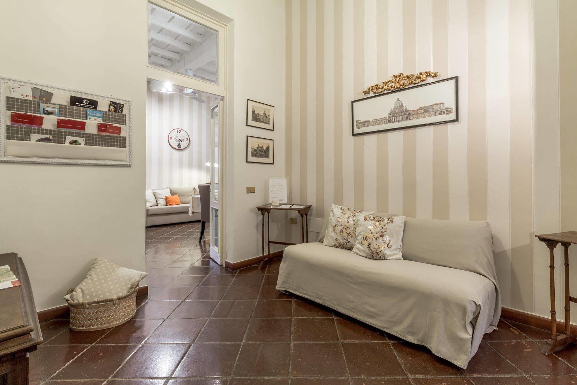 Appartamento Alla Fontana Di Borgo Pio *