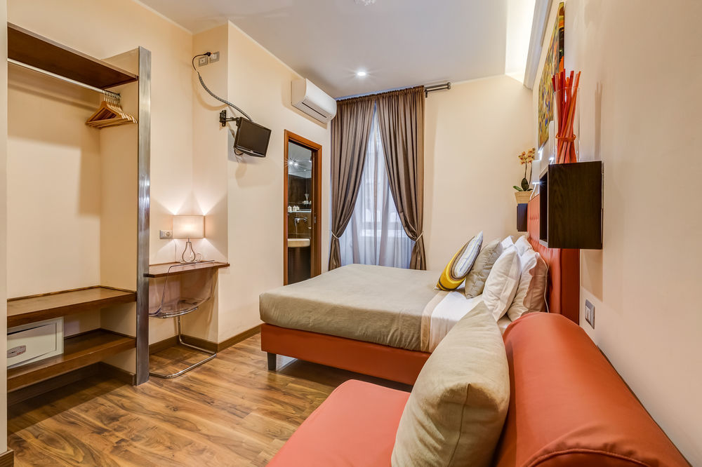 Lhr Coliseum Bed & Breakfast Rome