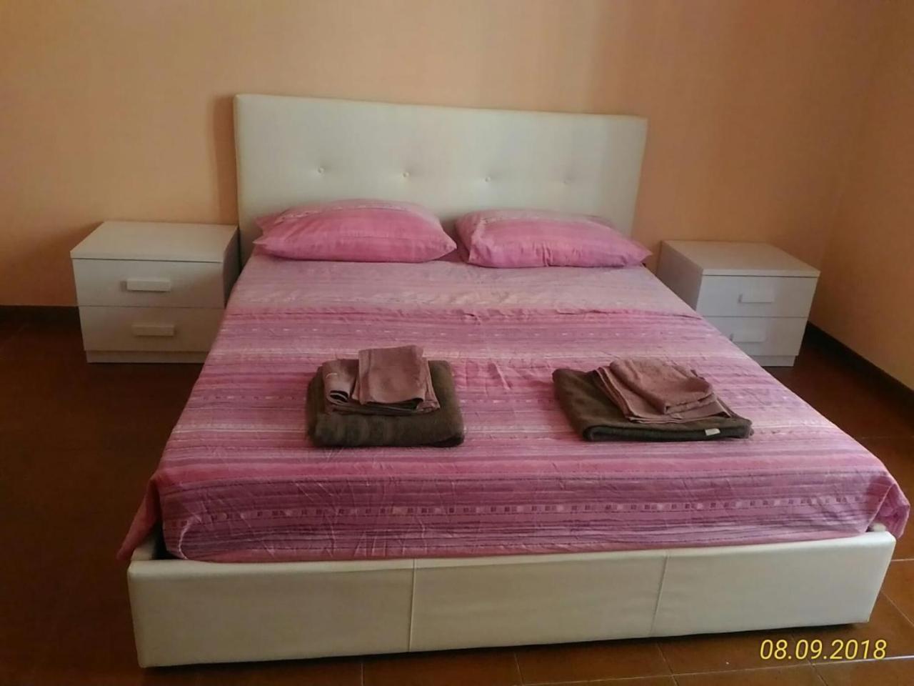 Santini House Guest house *
