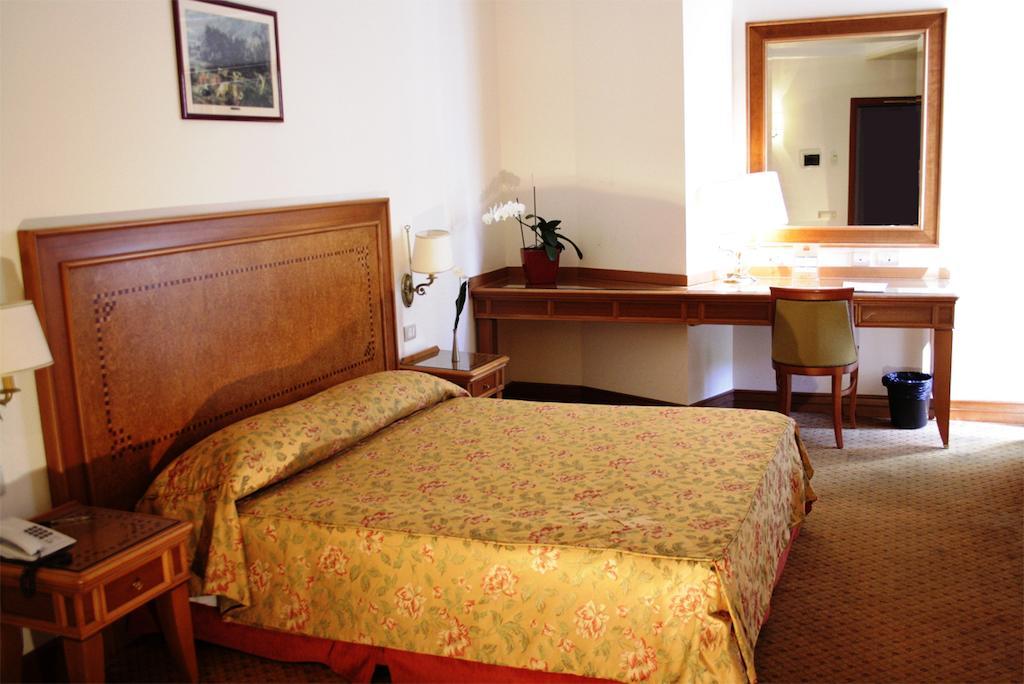 Sunrise Hotel Rome