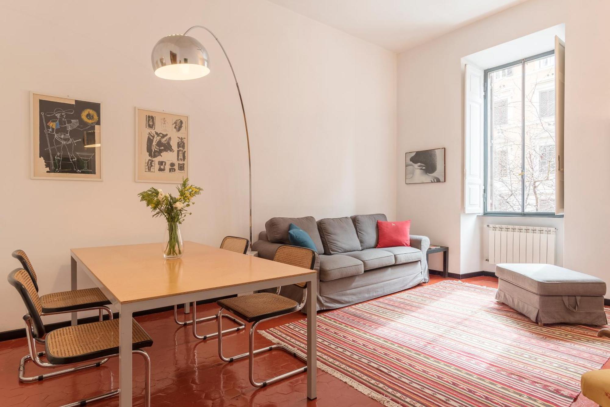 Elizabeth House * Roma