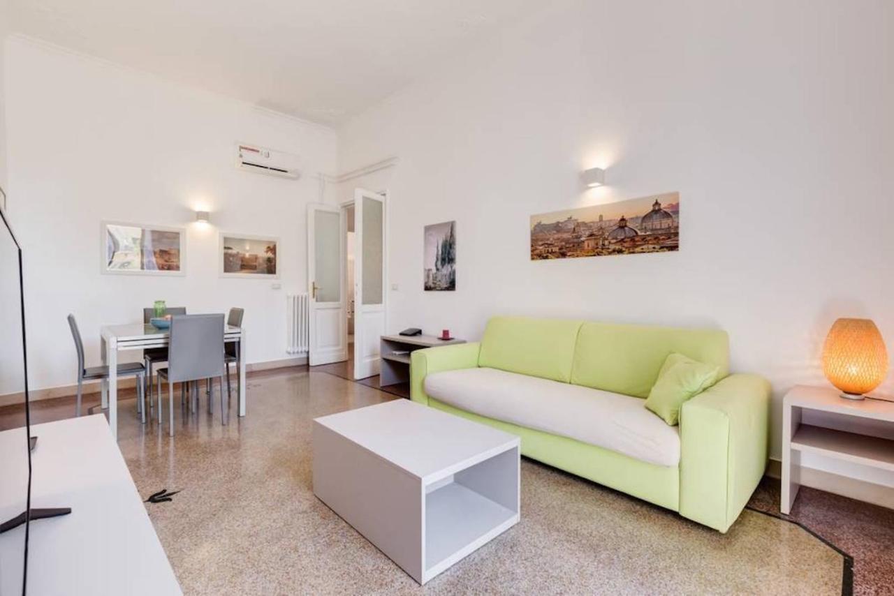 Apartment Bright And Modern 2 Bed Flat In Prati Rome