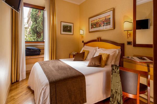 Oxford Hotel Rome