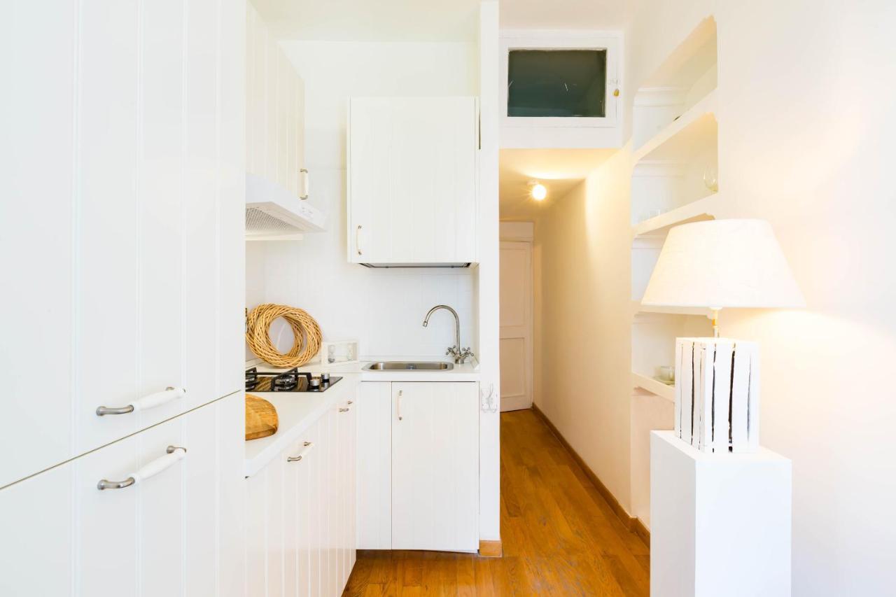 Spanish Step Nest Luxury Apartment