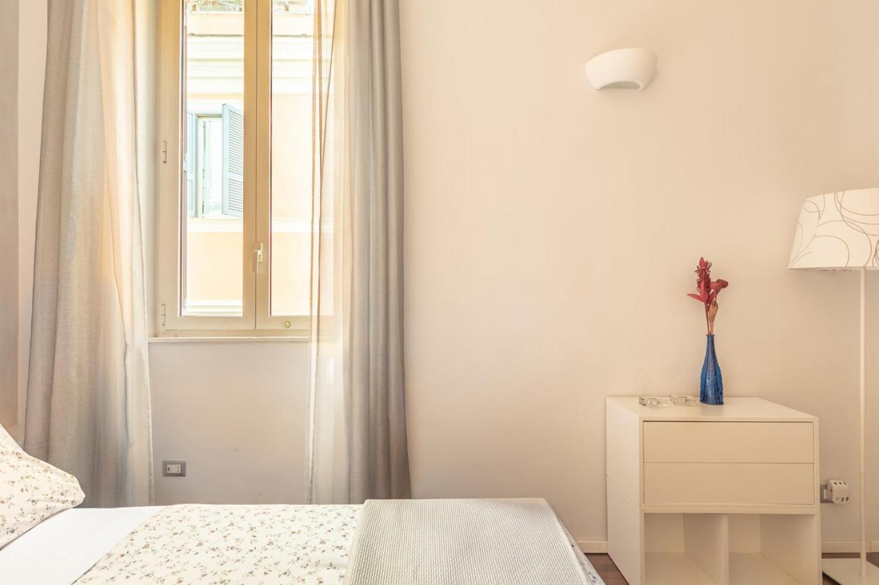 Living Rhome - Condotti Apartment