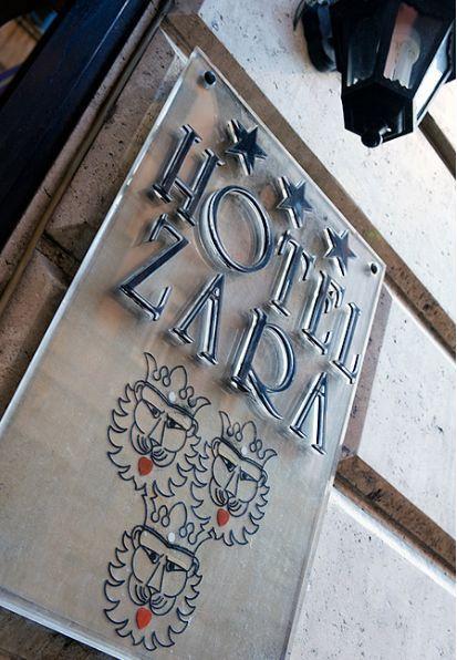 Zara 3* Rome