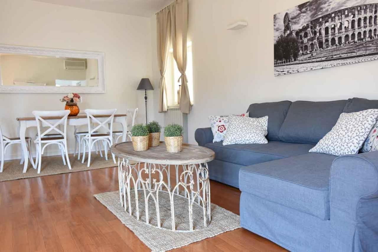 Romantic Flat Near Metro Flaminio Apartment *