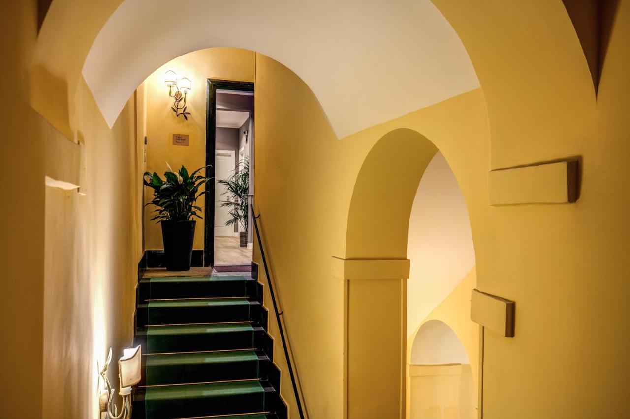 Tree Charme Parliament Boutique Rome