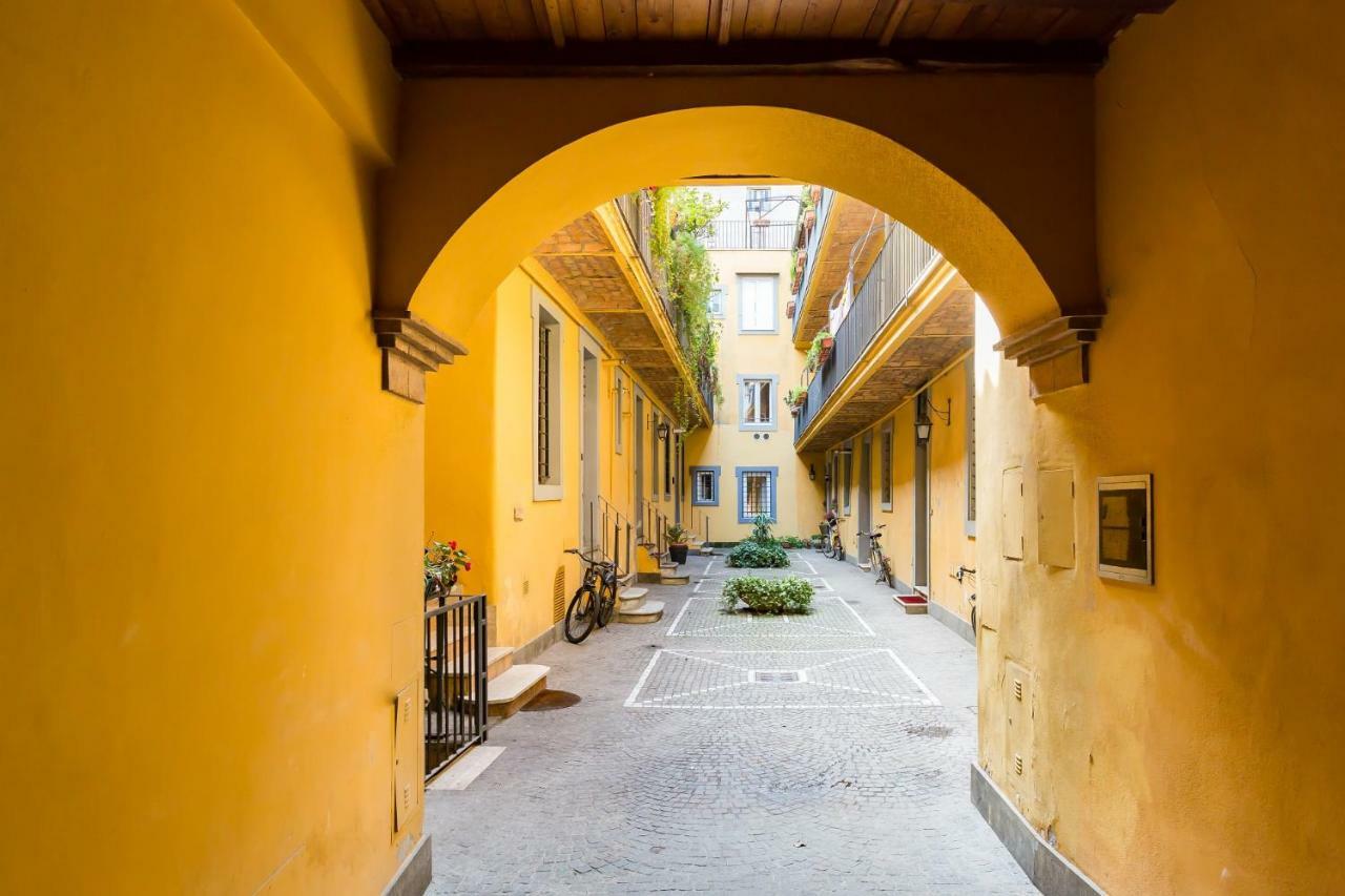 Via Dei Cappellari Rome