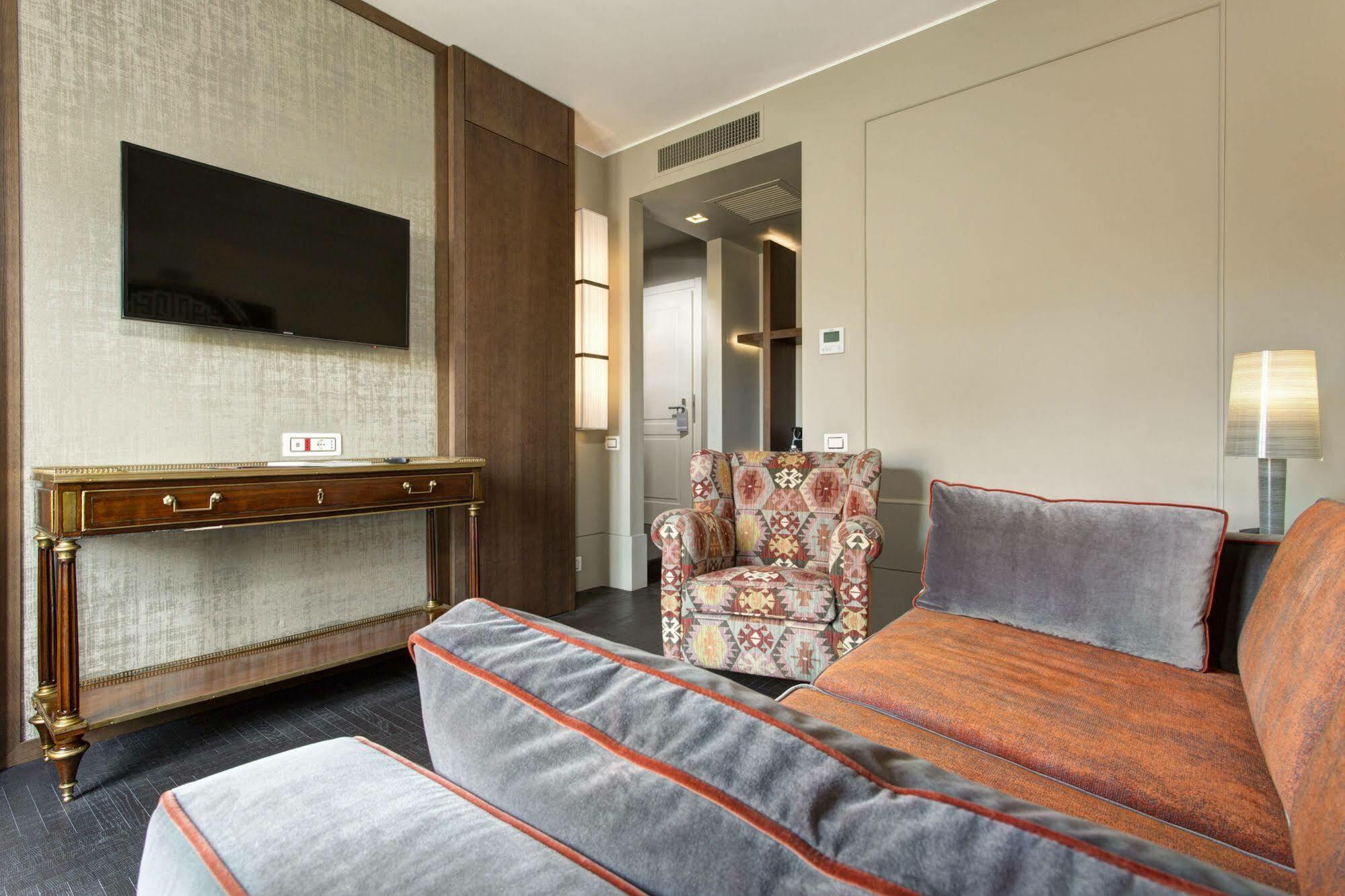 Hotel Mascagni Luxury Rooms&suites Roma