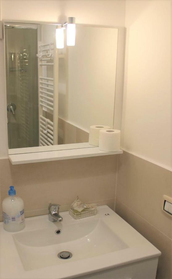 Apartment Little Vatican S&ar