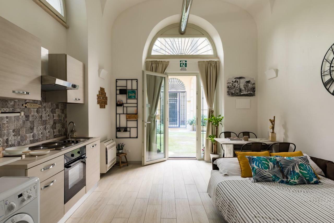 Urban House Apartment *