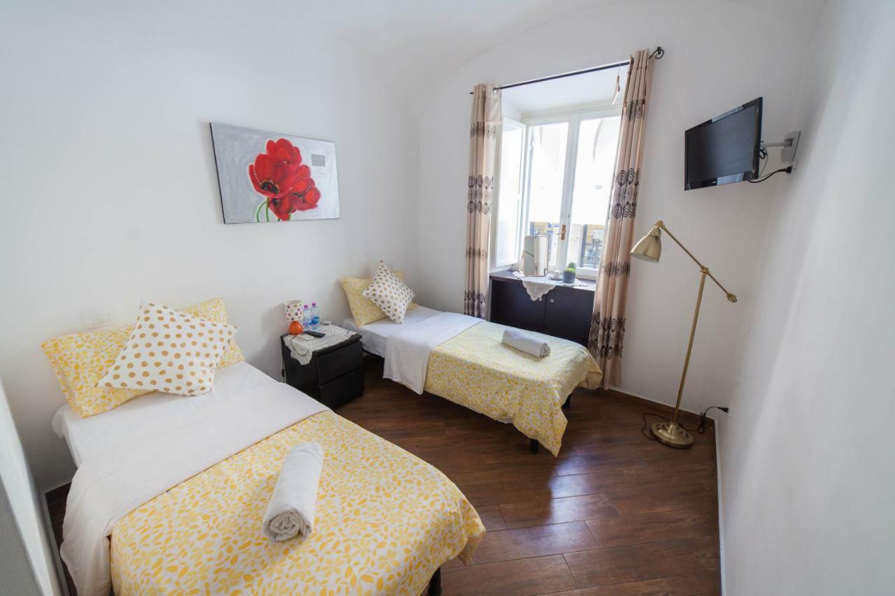 Guest house Romangelo Termini 3*