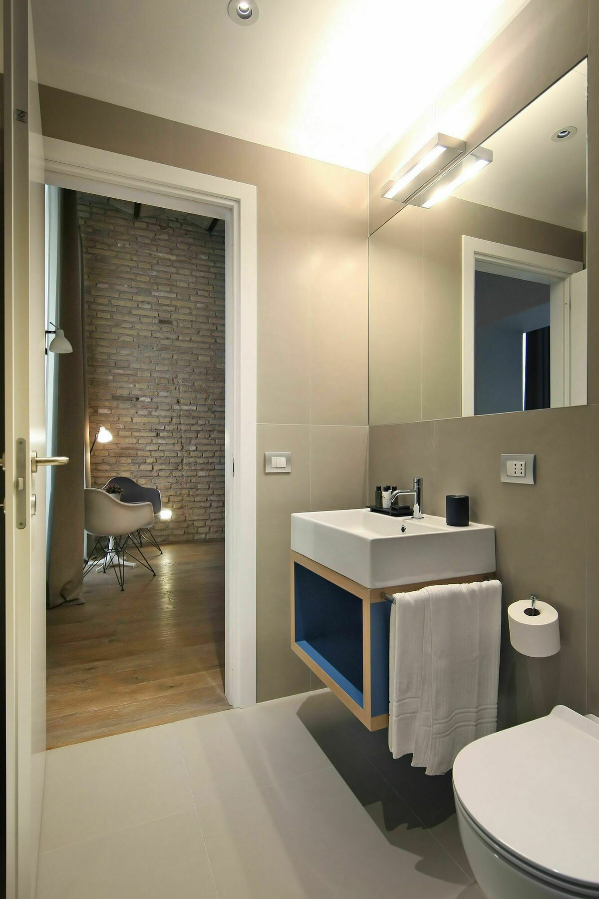 Atypical Guest house