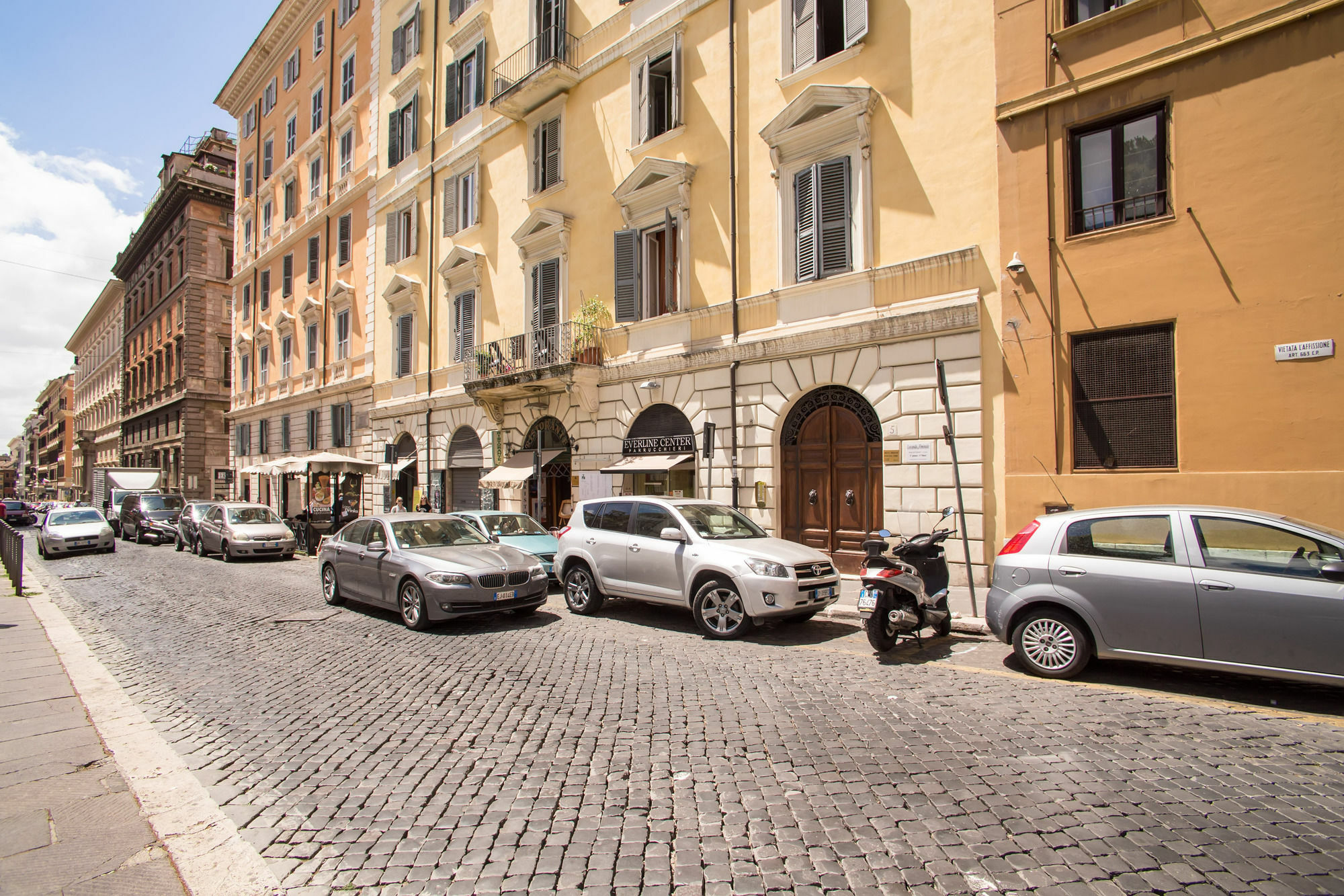 Mosaic Central Guest House Guest house 3*