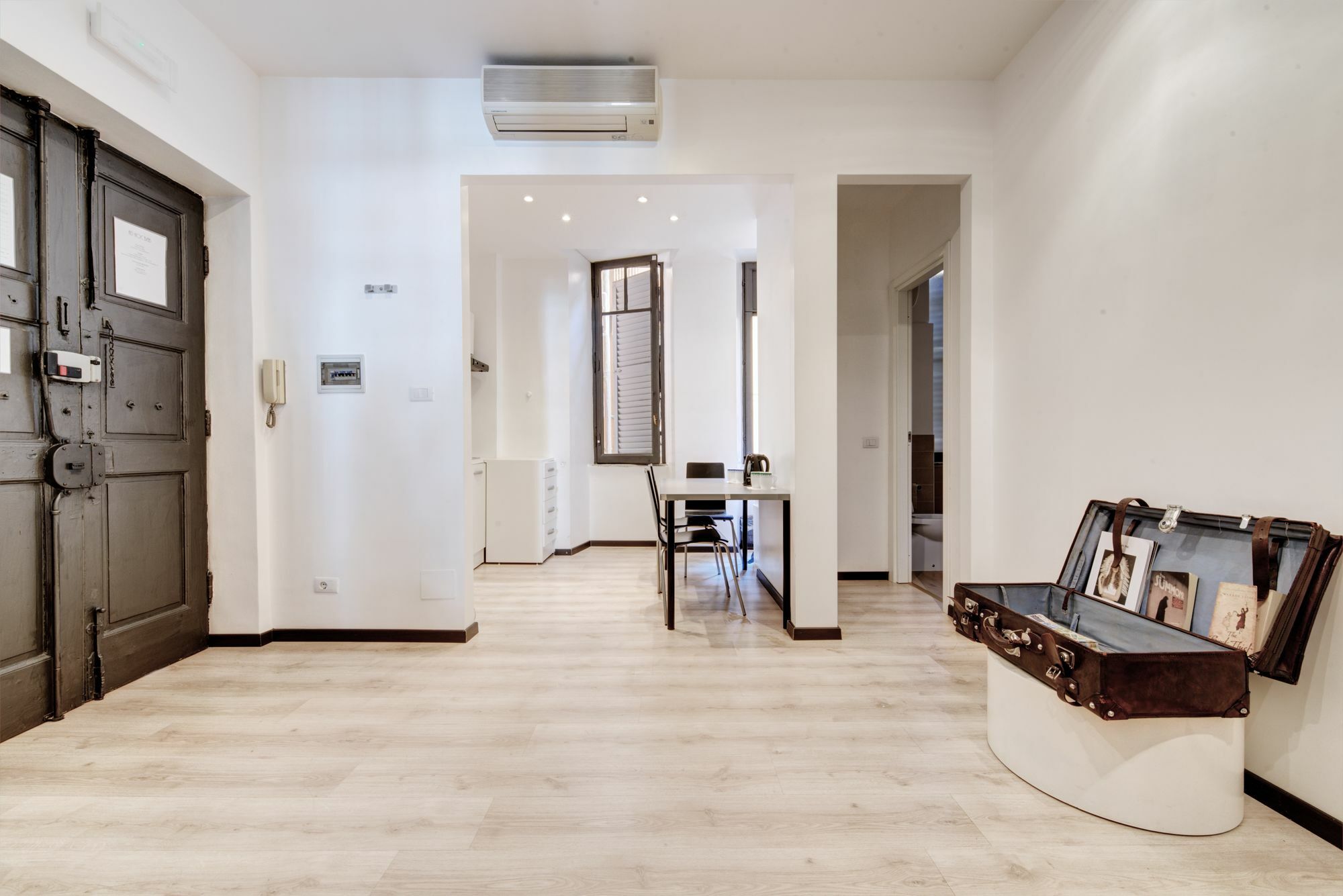 Ad Hoc Guest house 3*