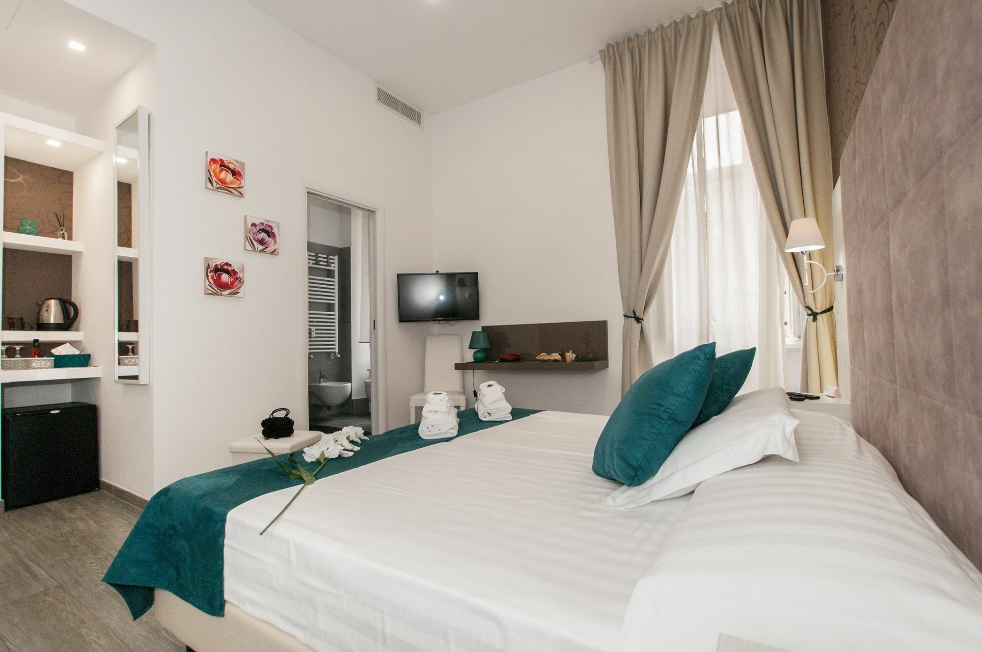 Elenoire & Guest house Rome
