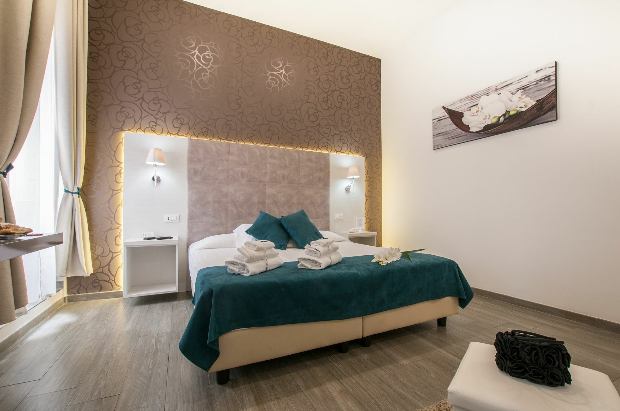 Elenoire & Guest house Rome
