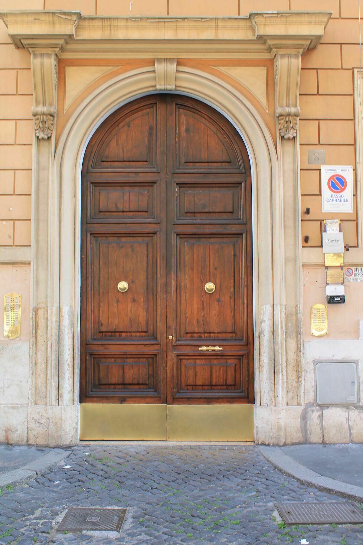 Elenoire & 3* Rome