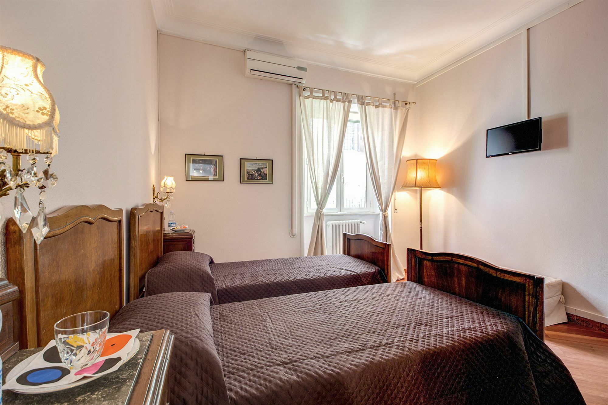 Bed & Breakfast Circus Maximus 3*