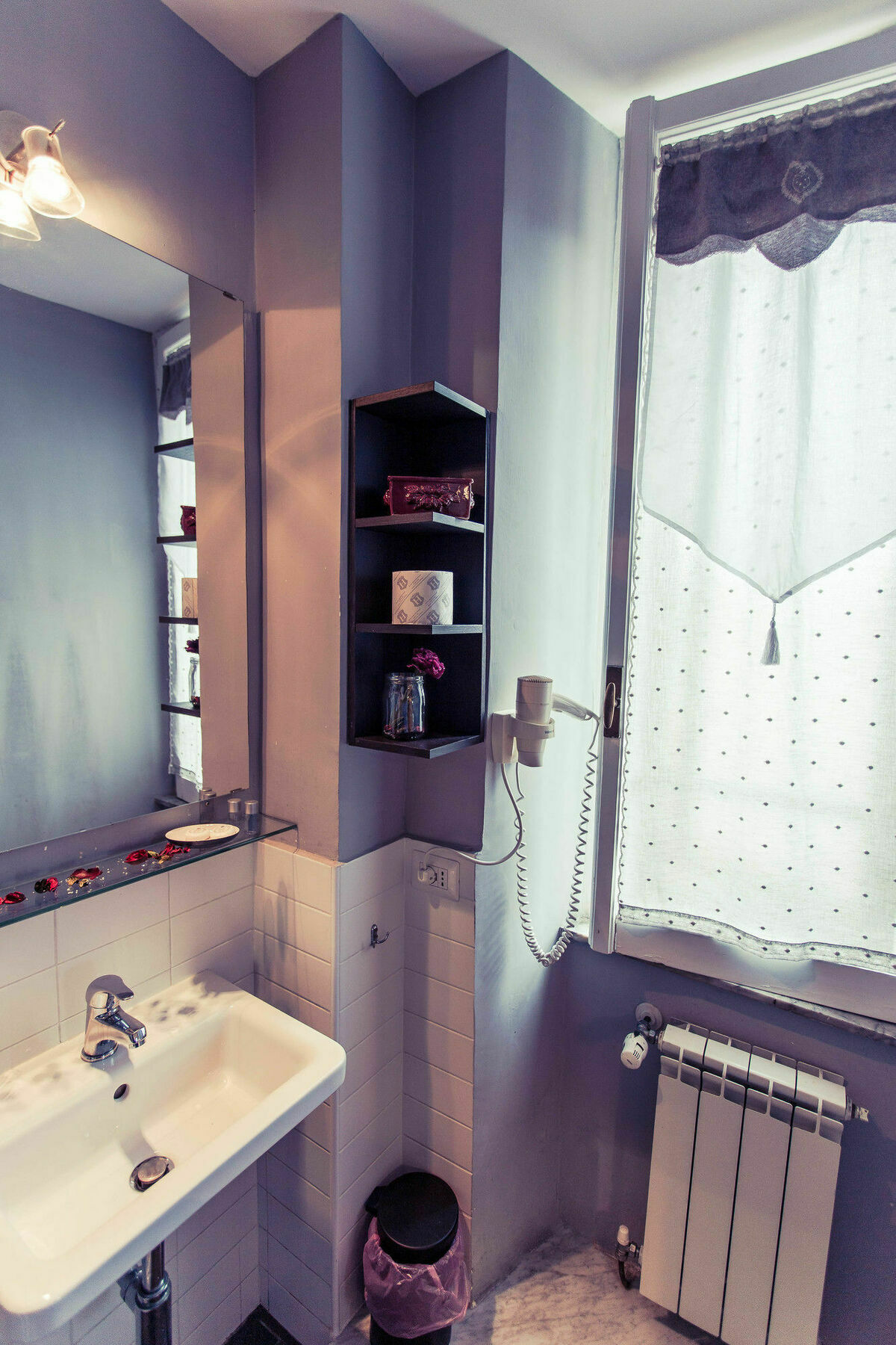 Arie Romane Guesthouse *