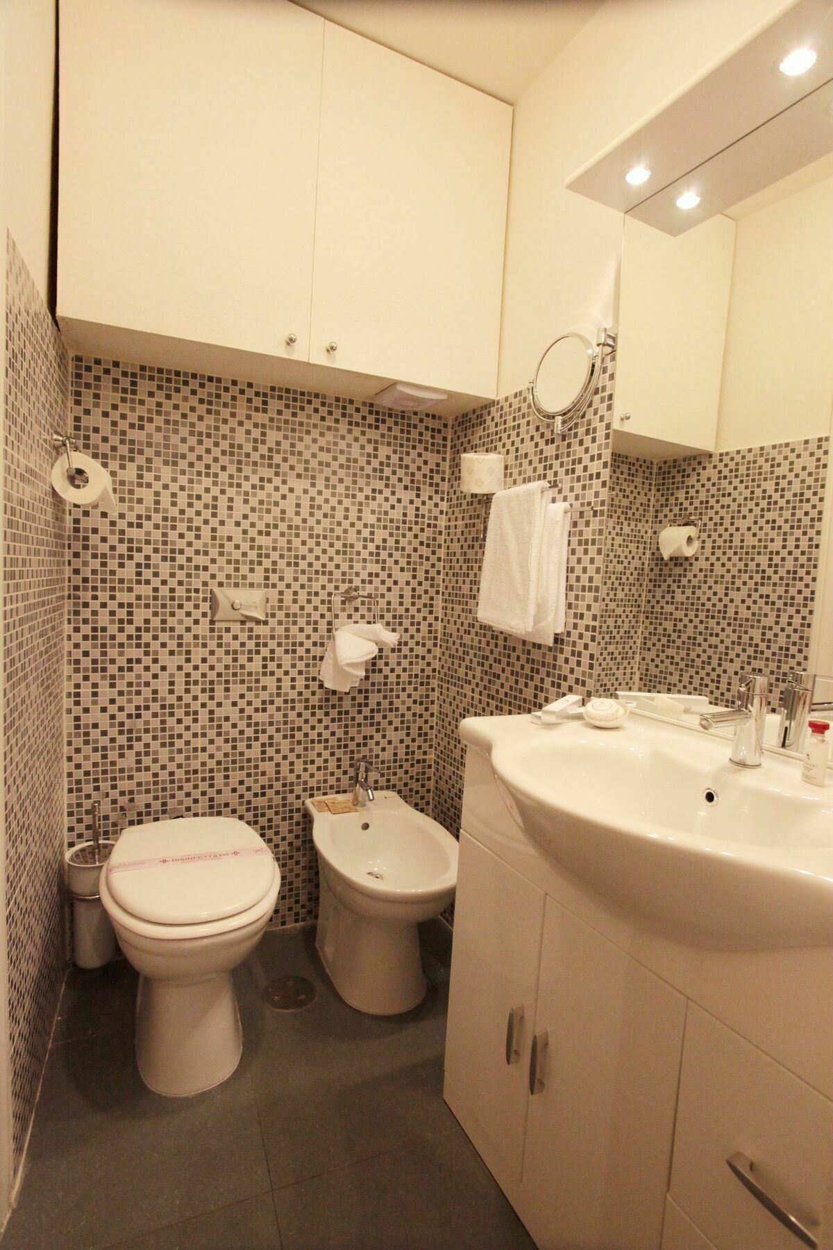 Luxury Fashion 5* Rome