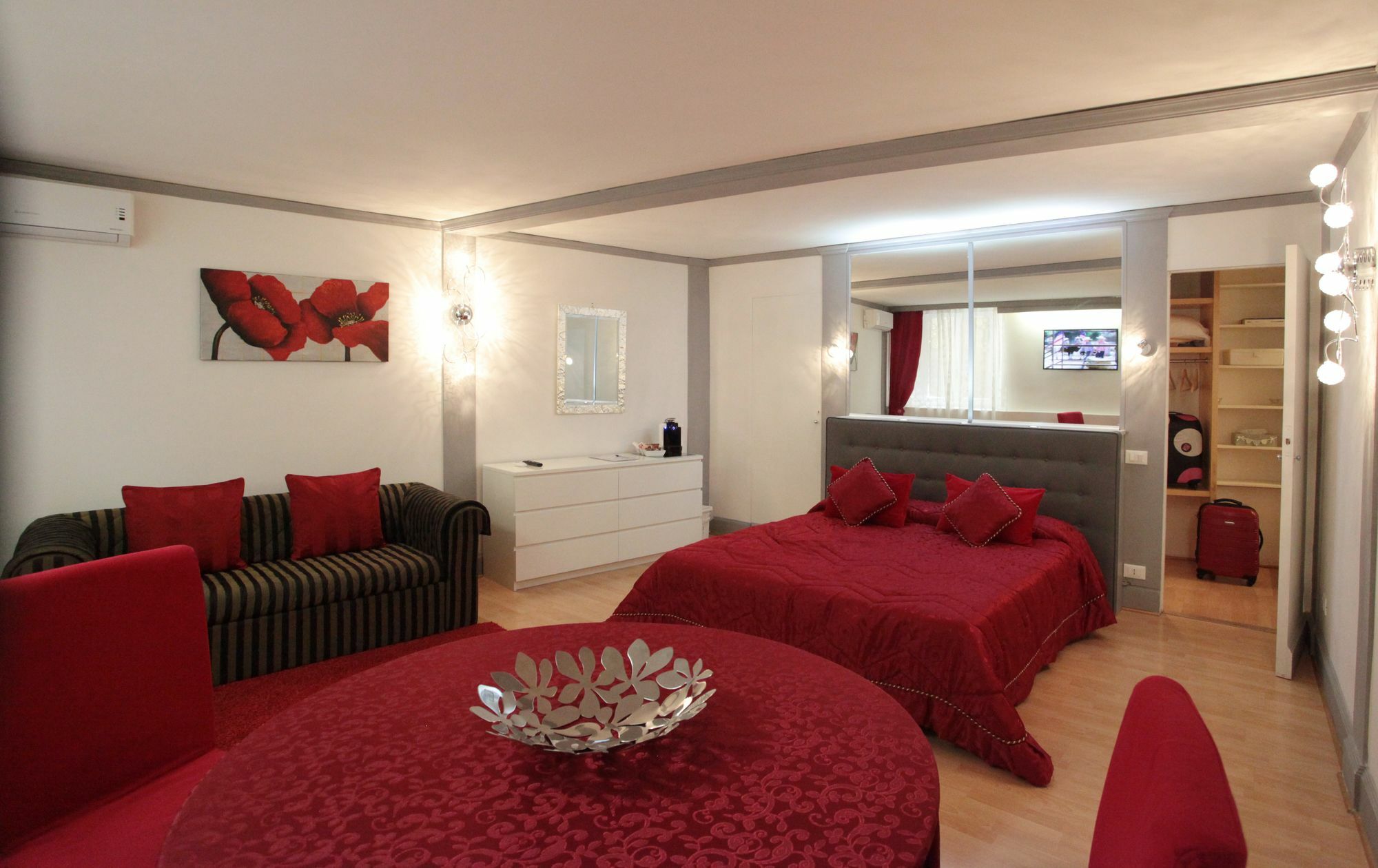 Luxury Fashion 5* Rome