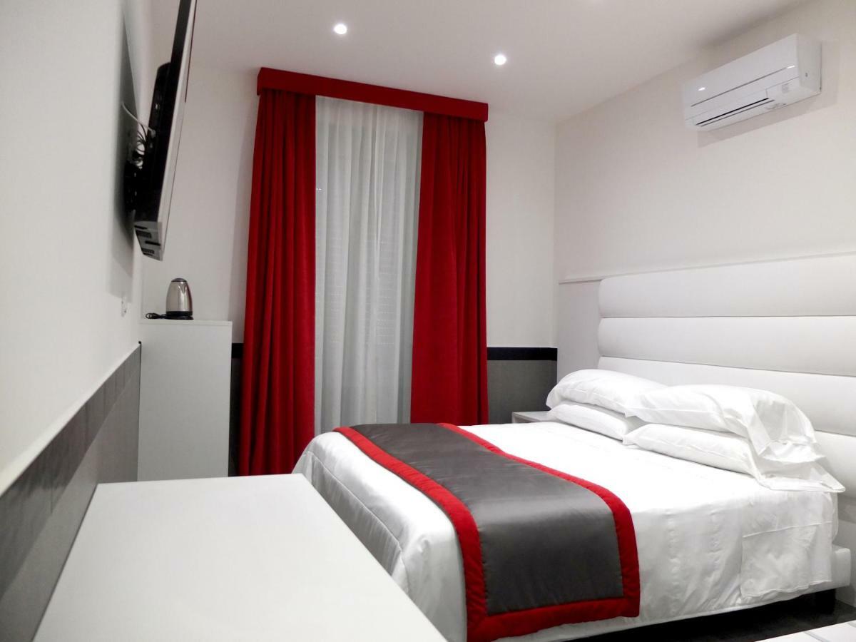 Hotel Astoria Golden Gate 2*