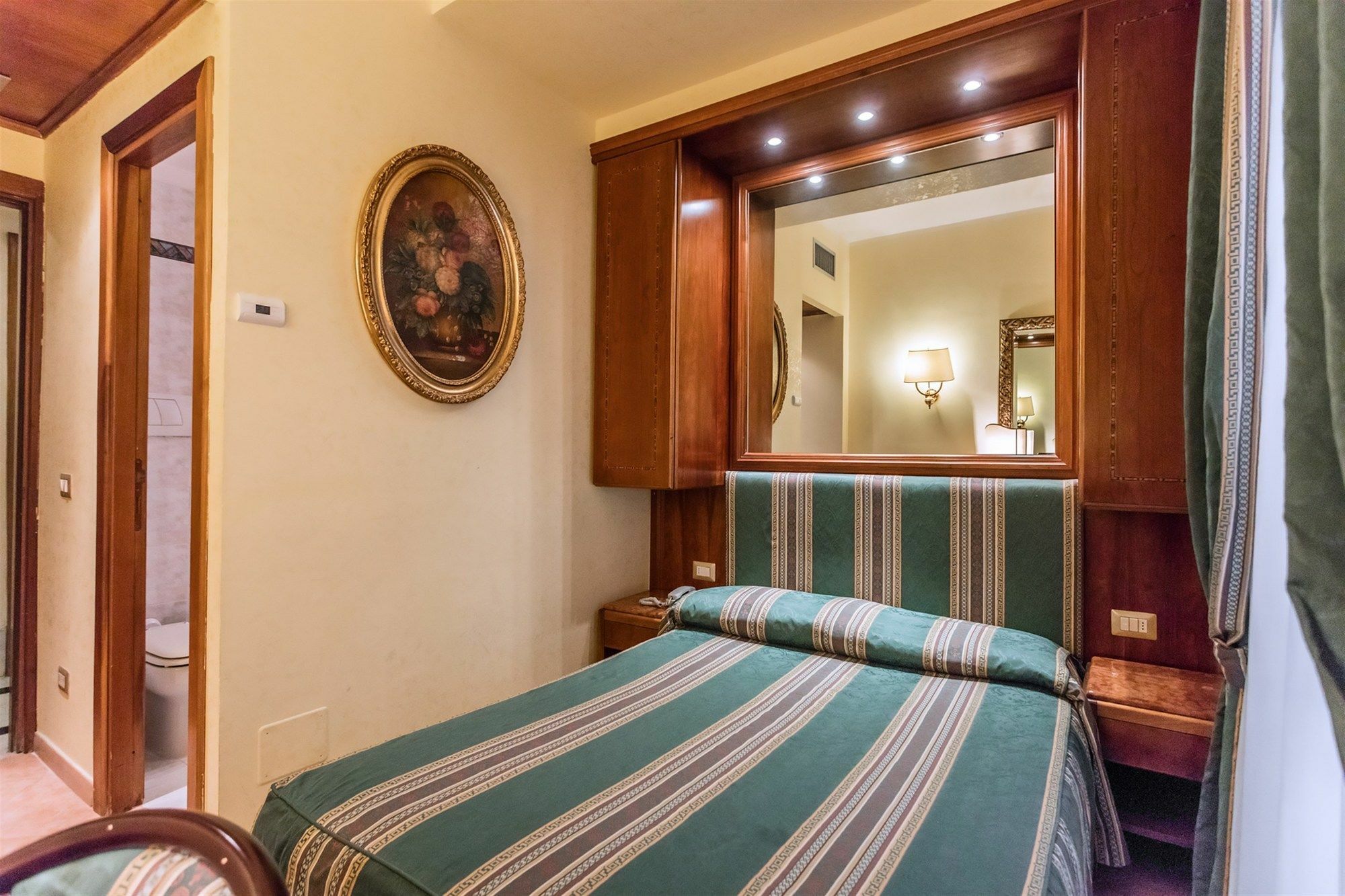 Raeli Noto Hotel Roma
