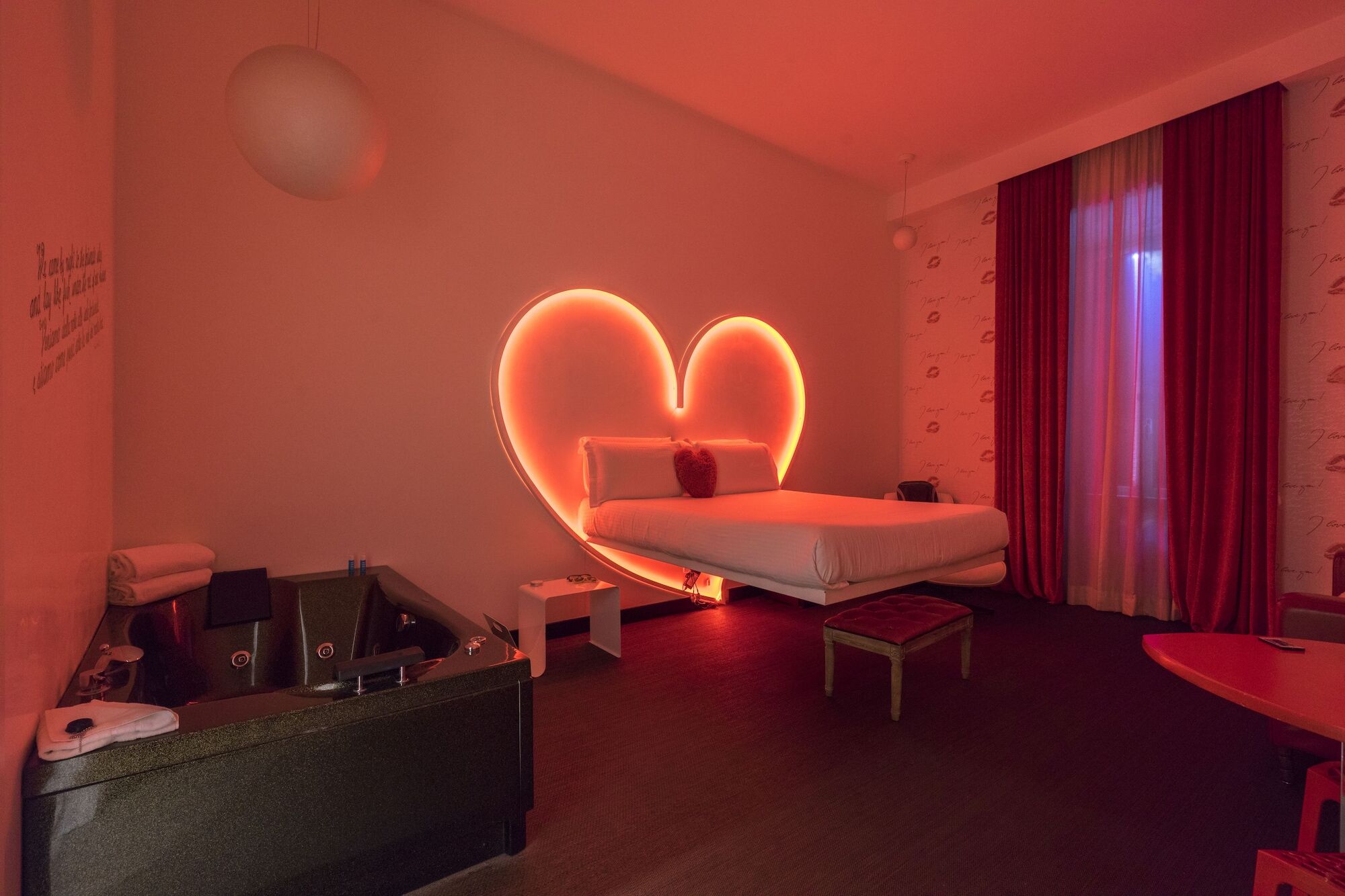 Affittacamere Irooms Jacuzzi 2*