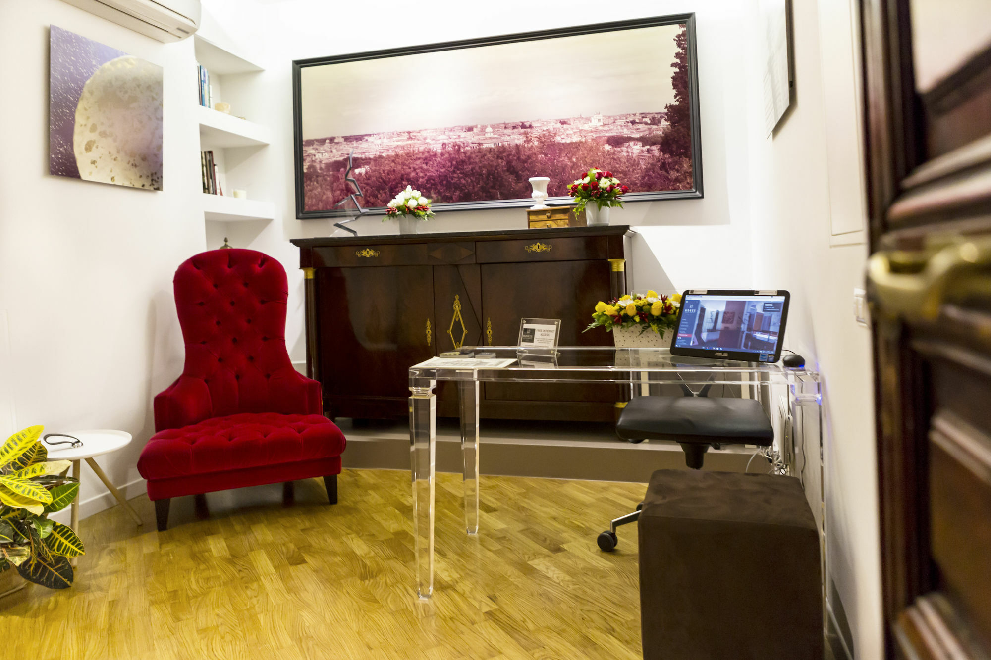 Lahouse By Premium Collection Guest house 3*