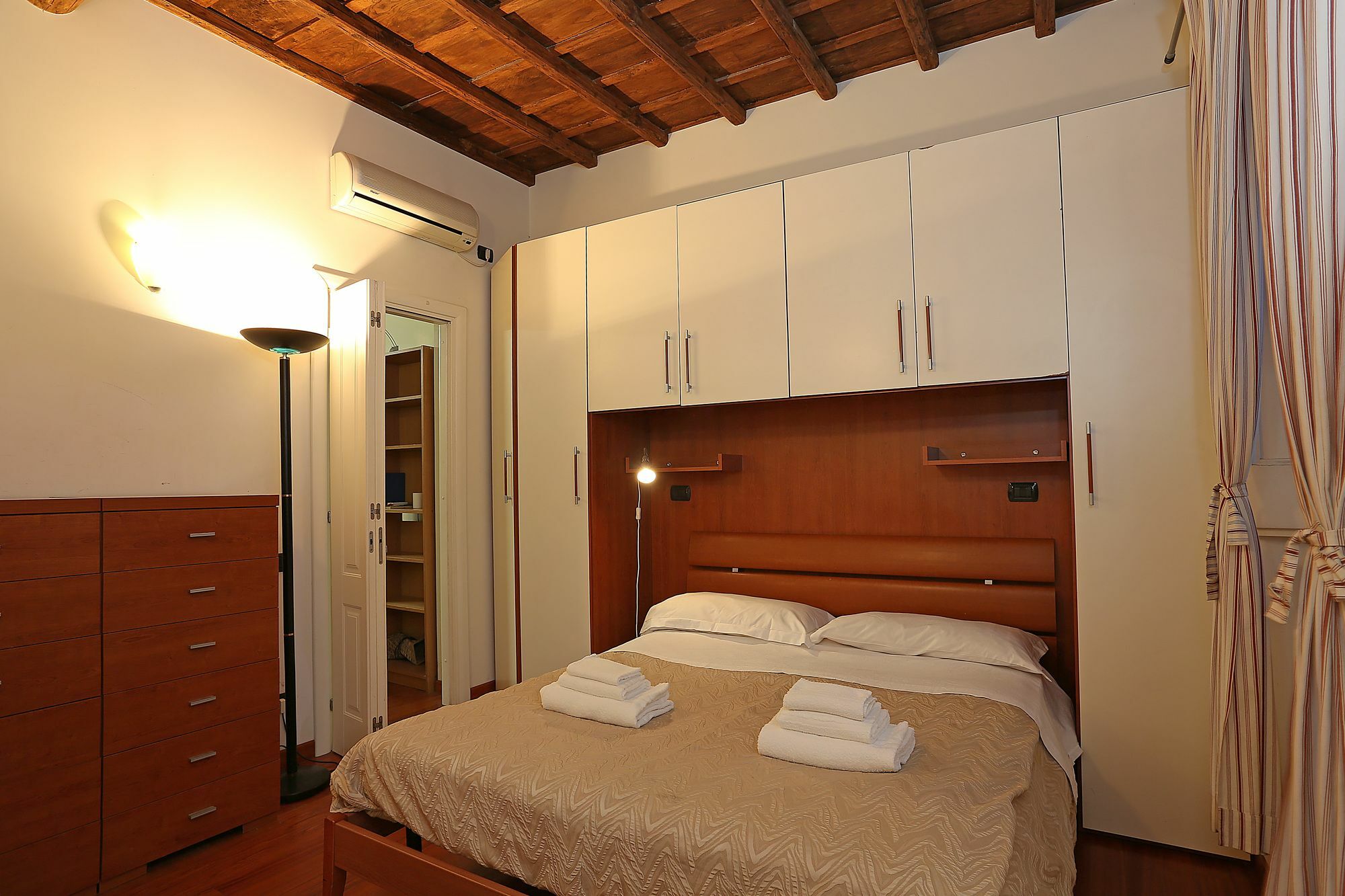 Rihana Luxury