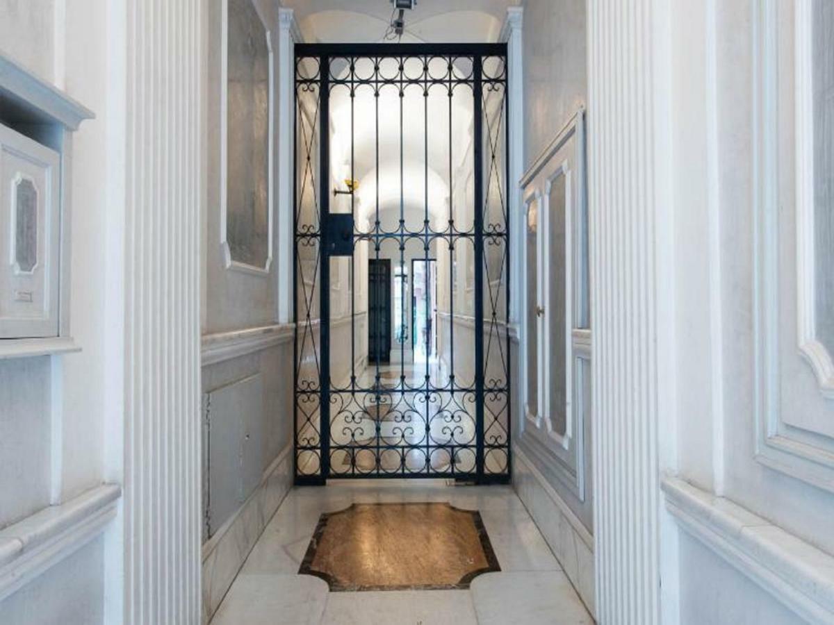 Condotti Apartment Rome