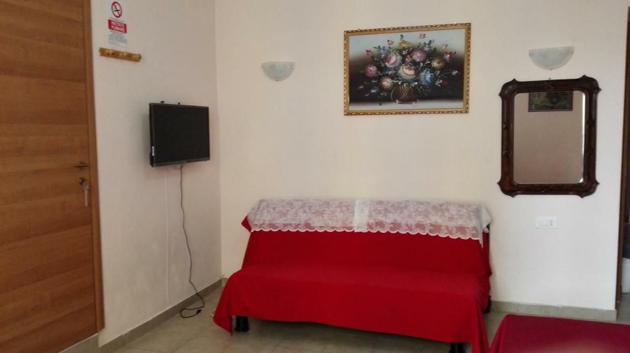 Liayi Family Hotel（李阿姨家庭旅馆） Bed & Breakfast 4*