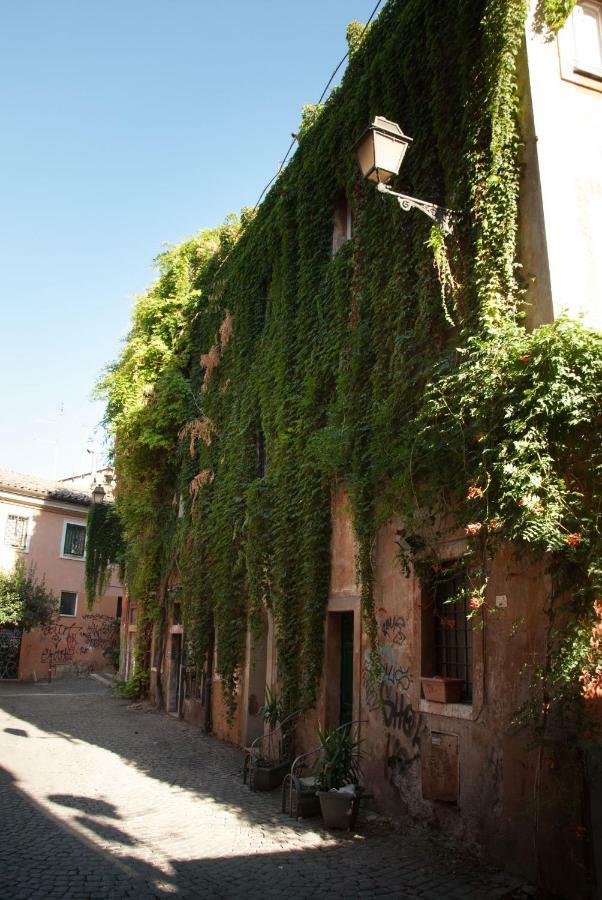 Trastevere Classico Self Check In Rome