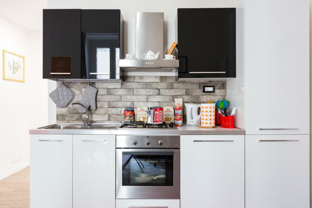 Sixty One Luxury Apartment *
