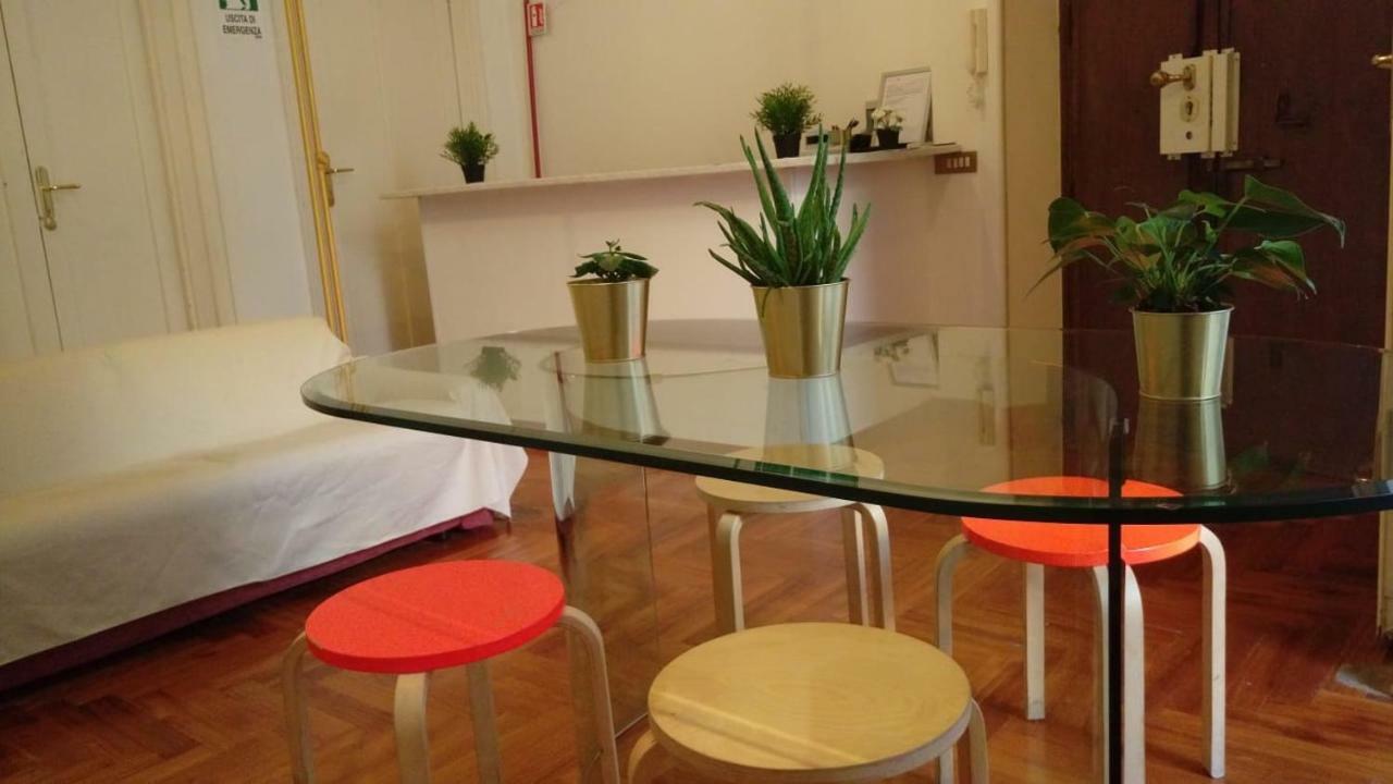 Varese Guest house *