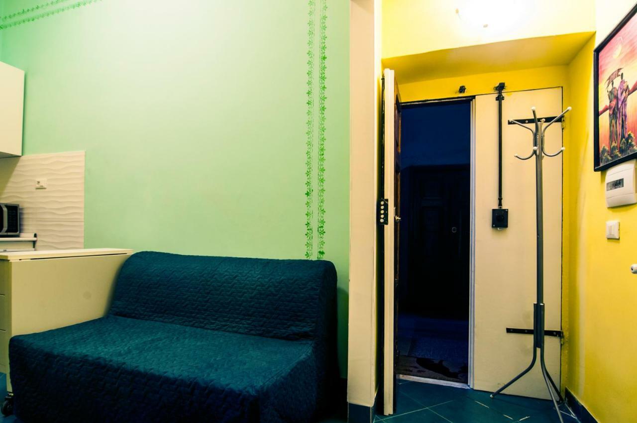 Rent *