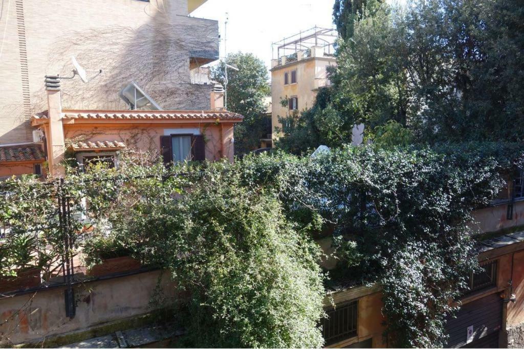 Apartment The Other Side Rome