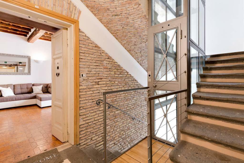 Apartment Arenula Luxury